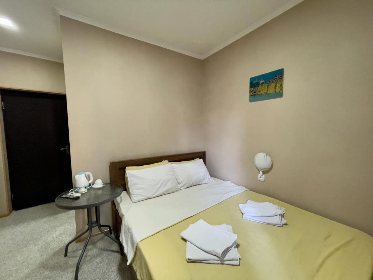 Hotel Maria Tbilisi Bagian luar foto