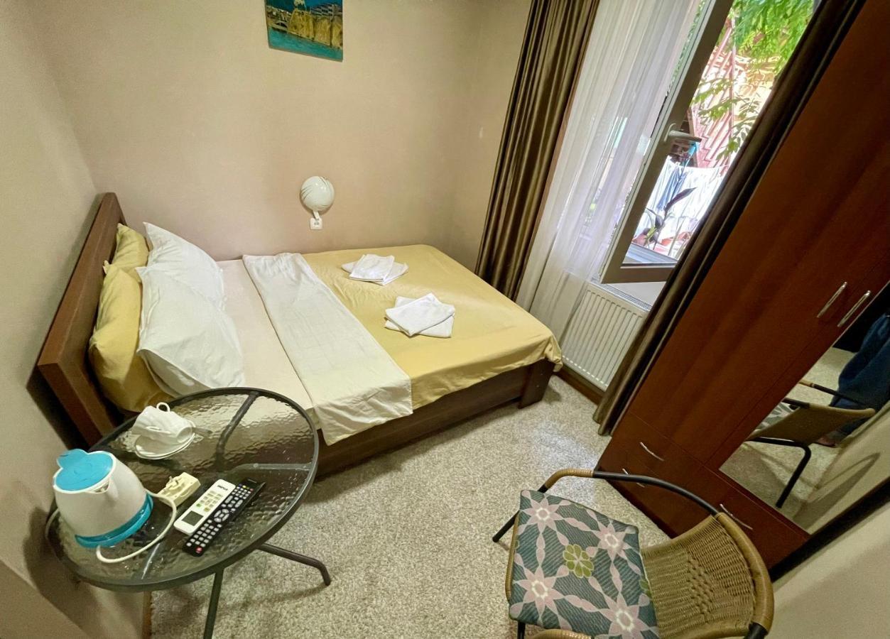 Hotel Maria Tbilisi Bagian luar foto